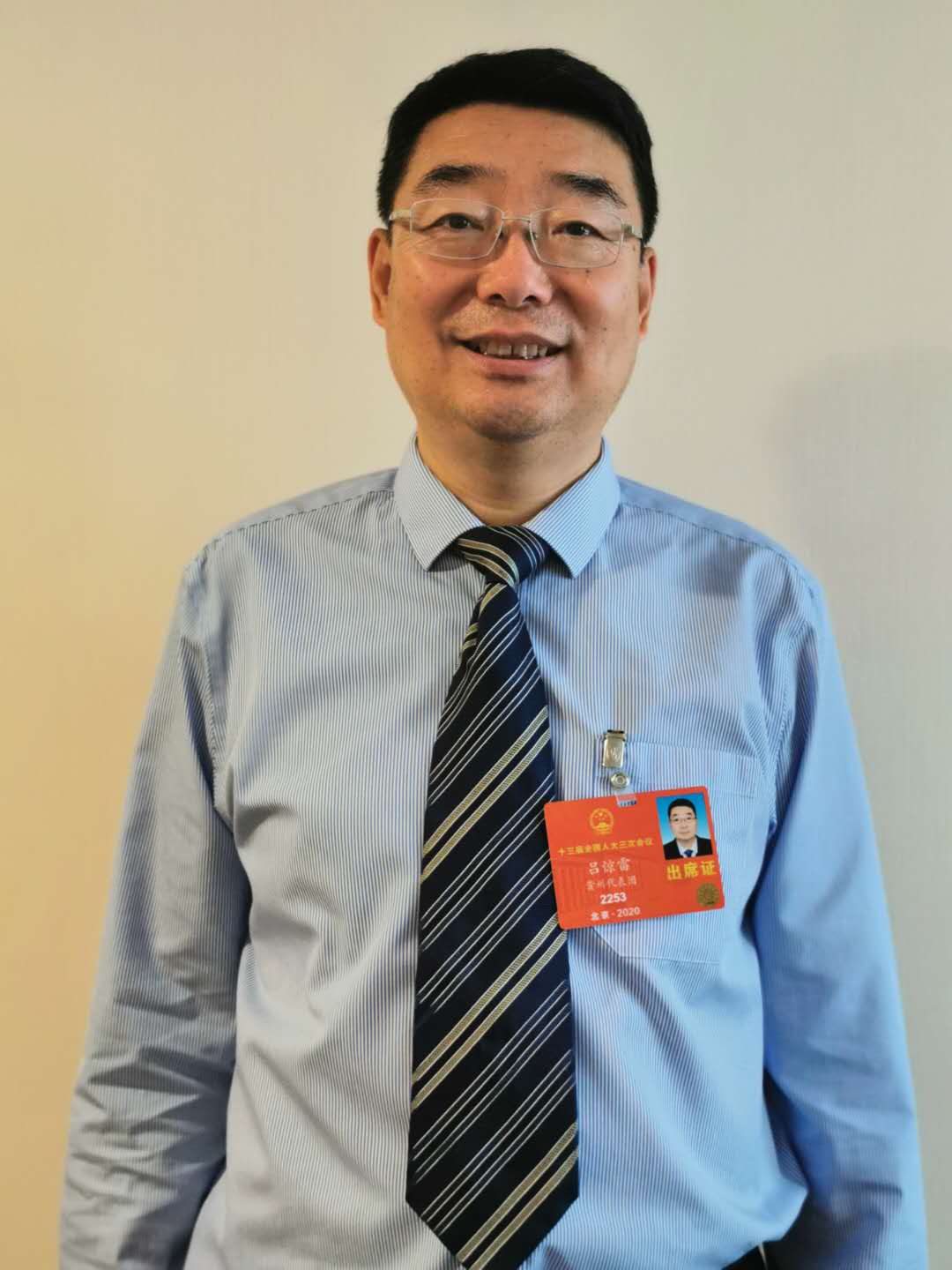 4.全国人大代表、雷火体育(中国)贵航总经理、党委副书记吕惊雷