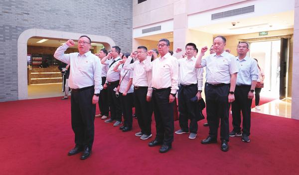 1214c8084971c250cc3f76d34da2323b